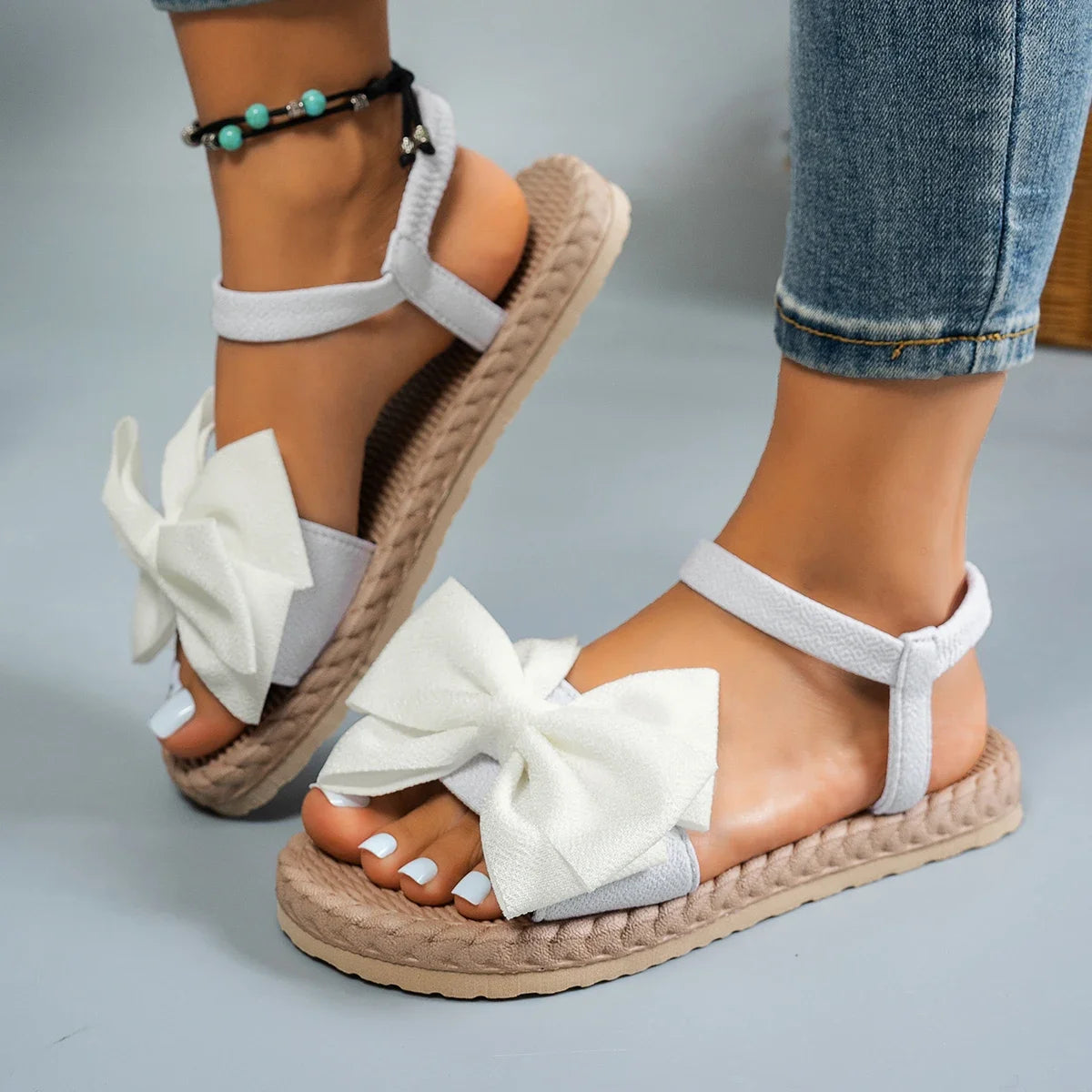 Women Sandals 2025 New Fashion Bow Tie Flat Home Shoes for Women Soft Outdoor Lightweight Beach Sandals Women Sandalias De Mujer